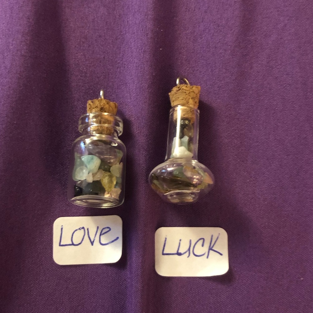 Manifestation Jars. Can Be Used As A Keychain Or Pendant. 100% Genuine Crystals.